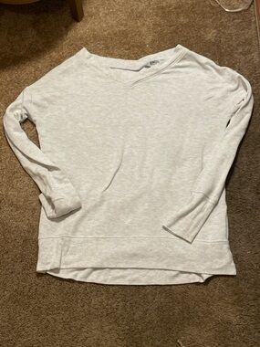 Athleta Cream Heather V-Neck Pullover